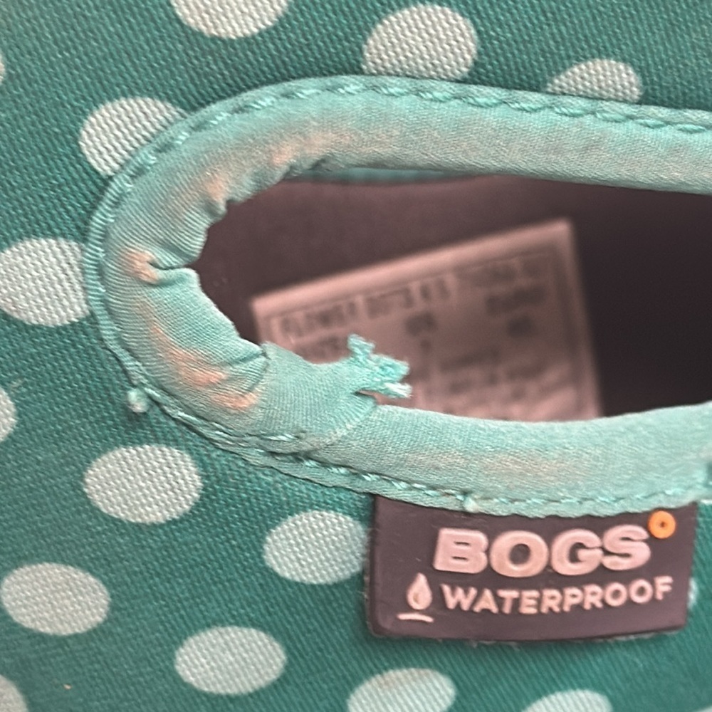 Bogs Girls Flower Dots Rubber Weatherproof Boots, youth 7 - Picture 12 of 13